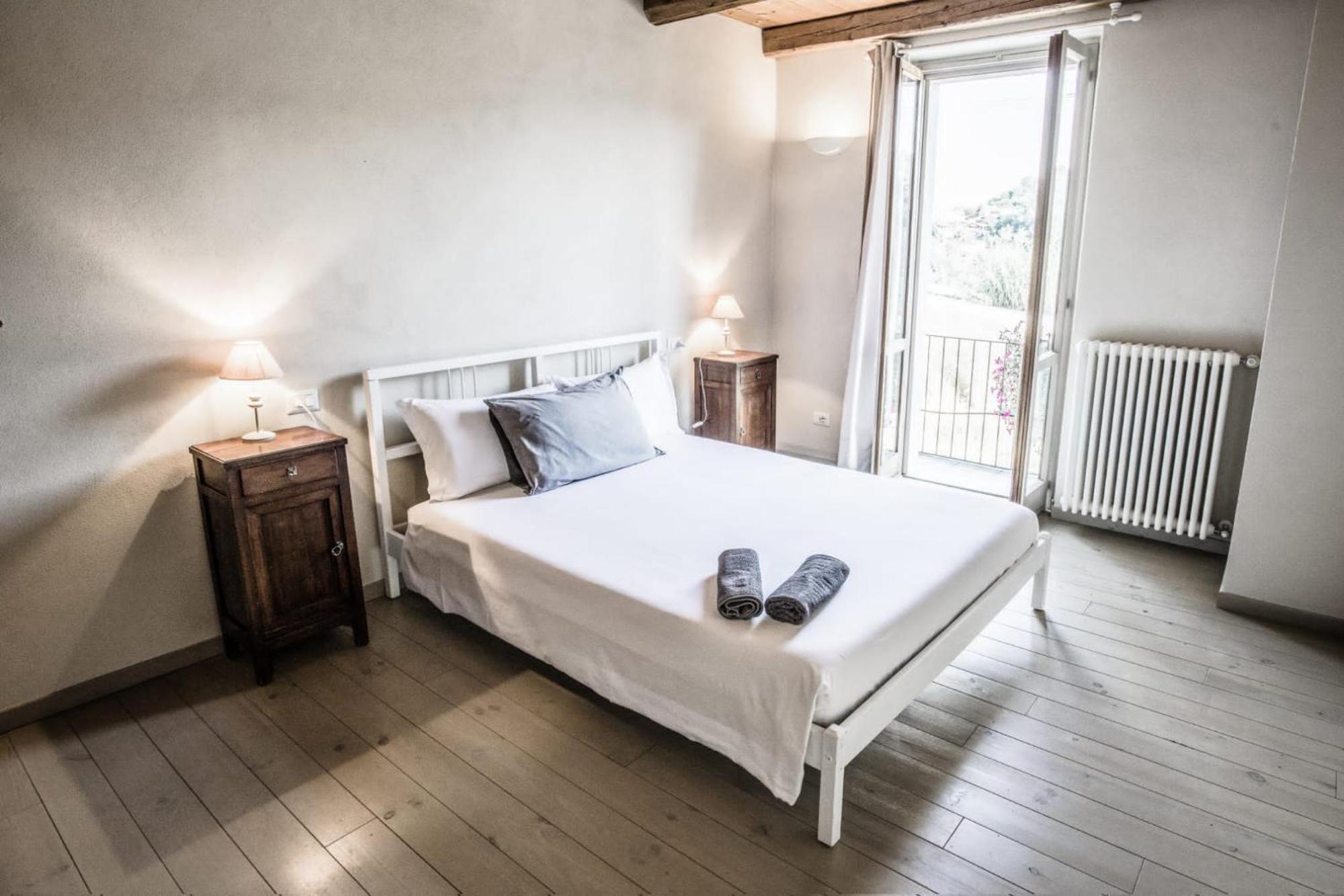 La Casa Di Roby-1 Appartamento La Morra Con Piscina Luaran gambar