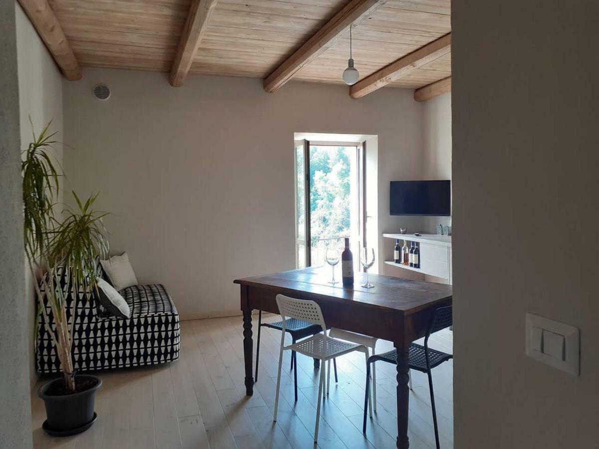 La Casa Di Roby-1 Appartamento La Morra Con Piscina Luaran gambar